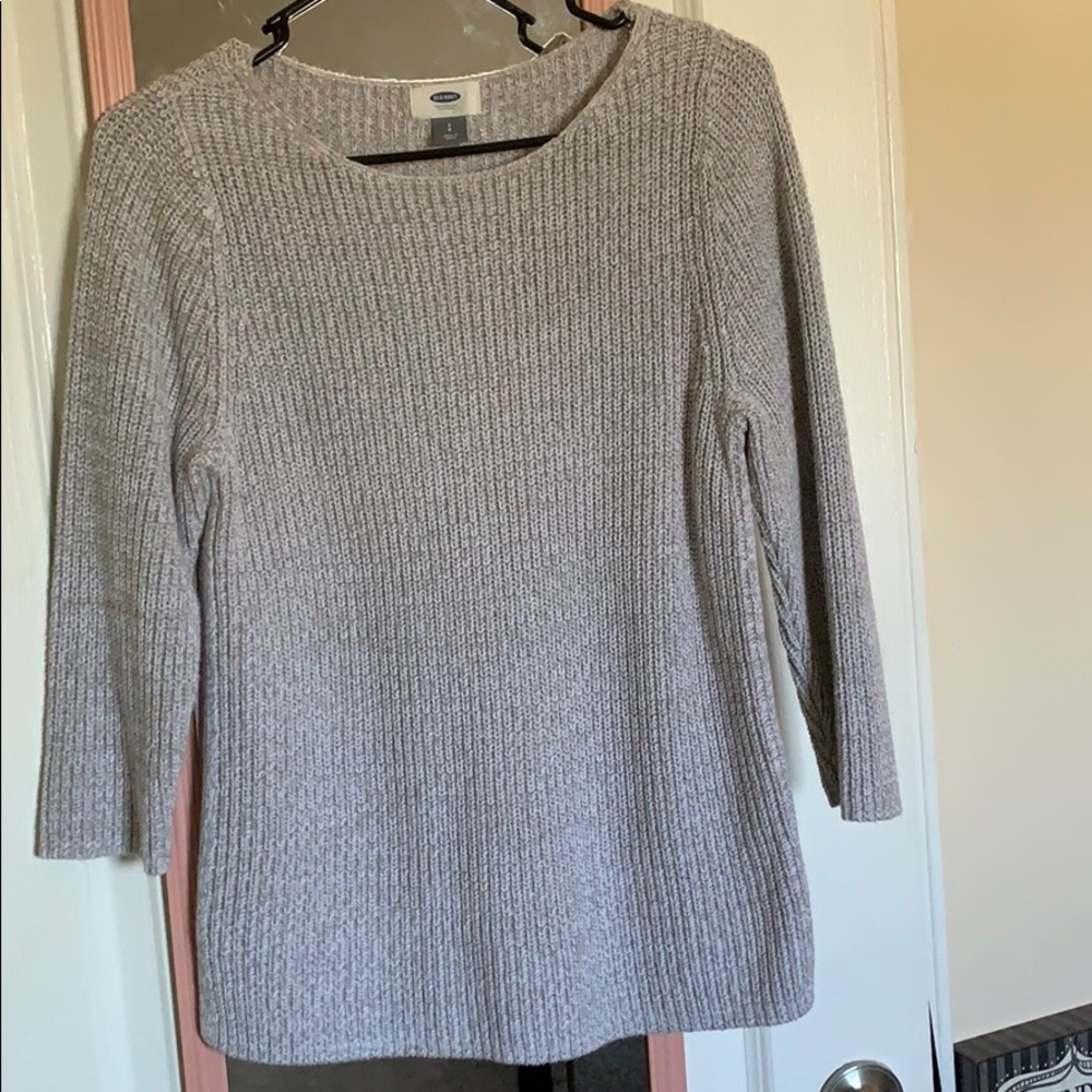 Light gray sweater. Old Navy